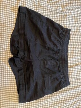 Black Women's Elastic Waist linen Shorts